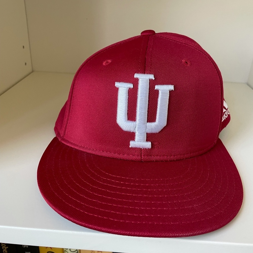 Adidas Indiana University IU Fitmax 70 Hat in Red